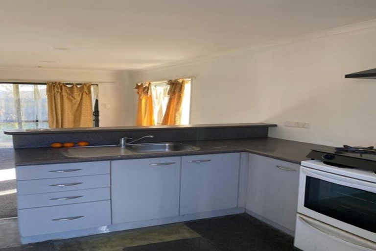 Photo of property in 383 Massey Road, Mangere East, Auckland, 2024