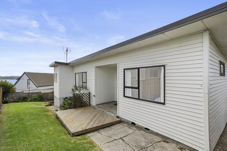 Photo of property in 23 Melandra Road, Stanmore Bay, Whangaparaoa, 0932