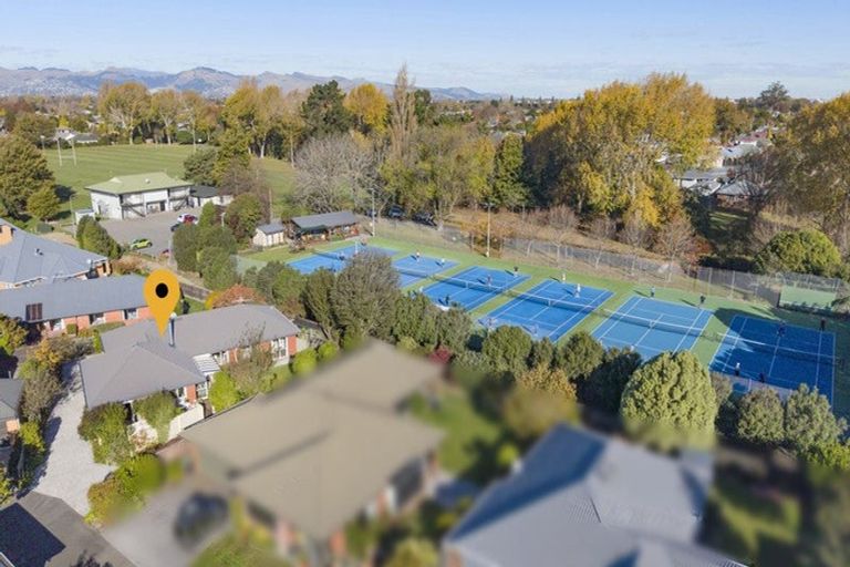 Photo of property in 9 Thoresby Mews, Avonhead, Christchurch, 8042