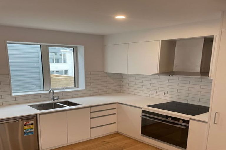 Photo of property in 30u5 Pirie Street, Mount Victoria, Wellington, 6011