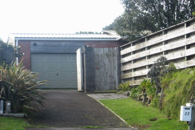 Photo of property in 22 Tahurangi Place, Spotswood, New Plymouth, 4310