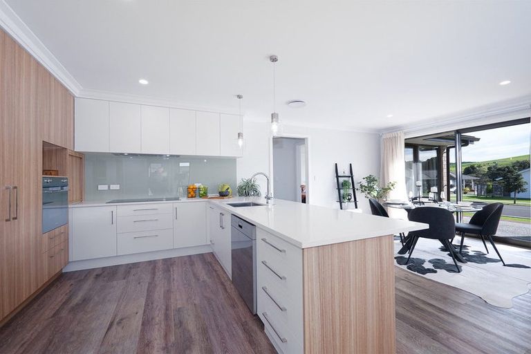 Photo of property in 33 Admiralty Drive, Haruru, 0204