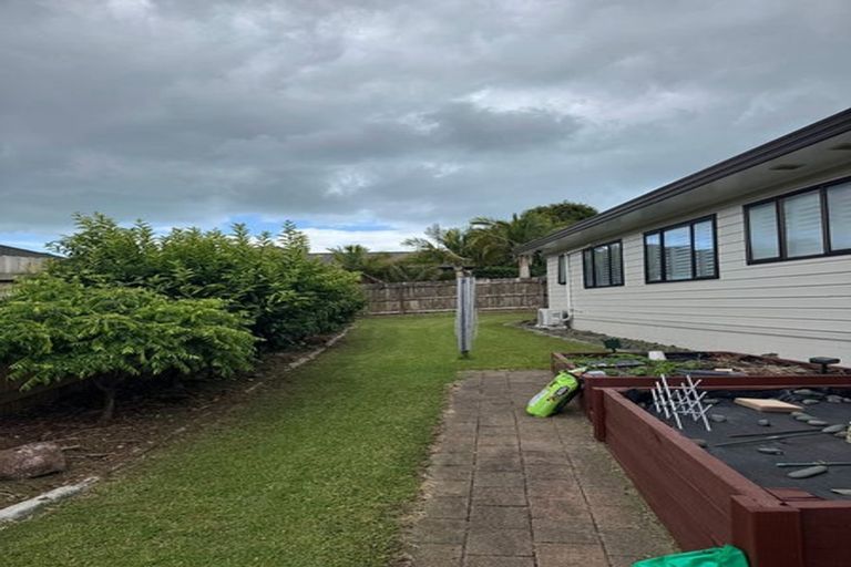 Photo of property in 23 Edendale Road, Somerville, Auckland, 2014