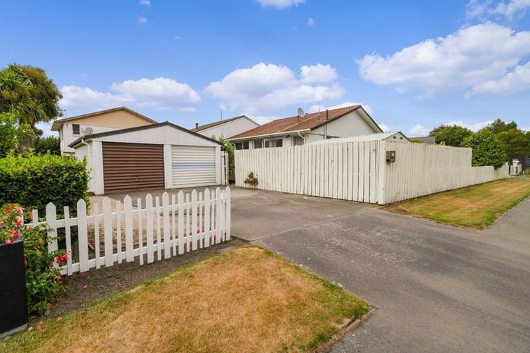 Photo of property in 9 Woodcote Avenue, Hornby, Christchurch, 8042