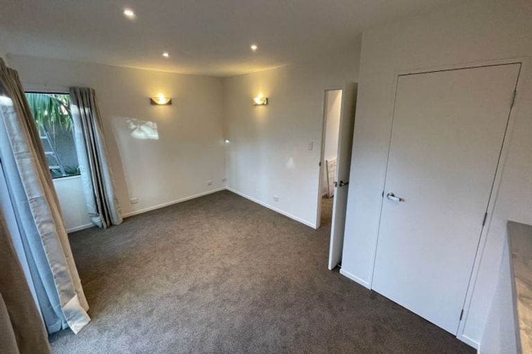 Photo of property in 1/41 High Road, Glenfield, Auckland, 0629