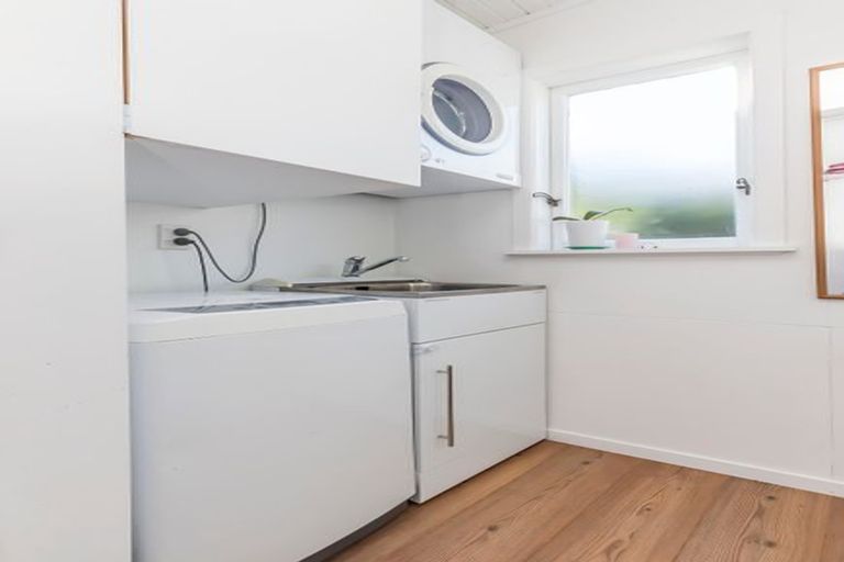 Photo of property in 39 Dundas Street, Seatoun, Wellington, 6022