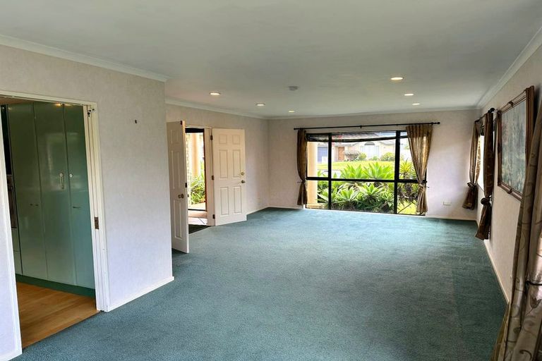 Photo of property in 174 Kilkenny Drive, East Tamaki Heights, Auckland, 2016