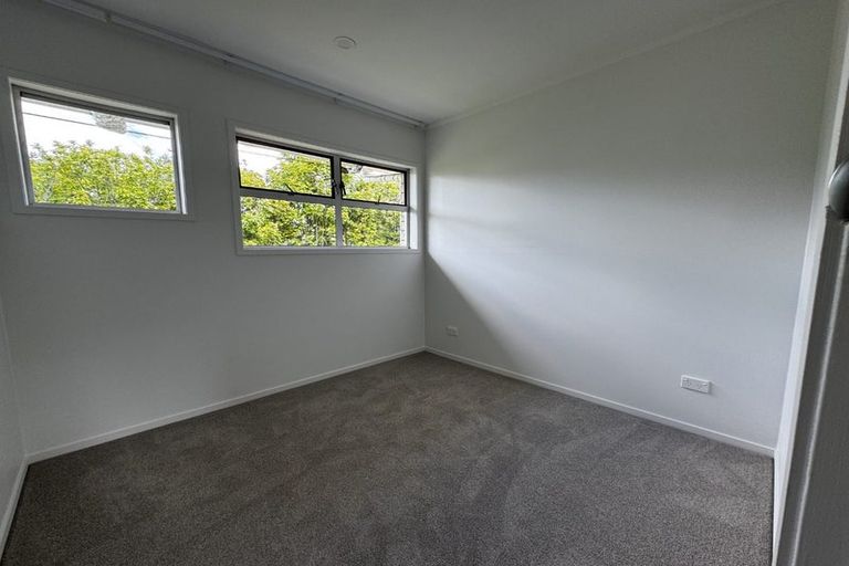 Photo of property in 11 Waitemata Road, Hauraki, Auckland, 0622