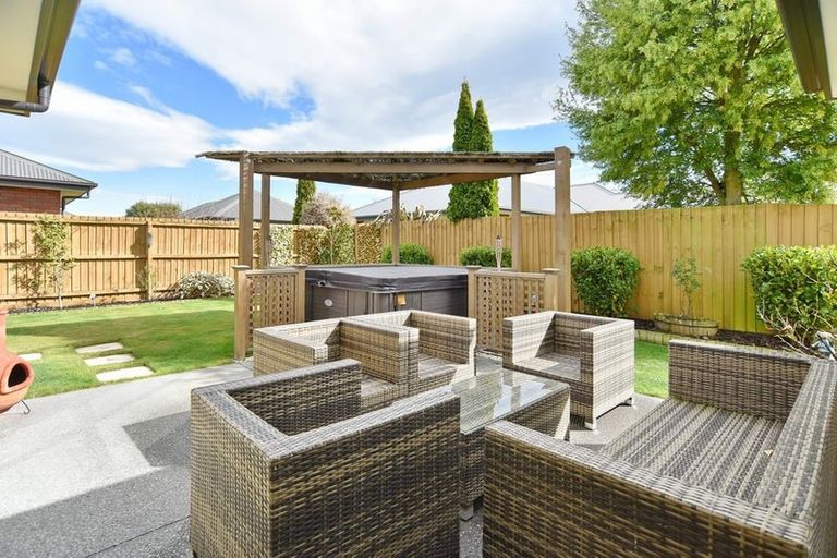 Photo of property in 184 Northbrook Road, Rangiora, 7400