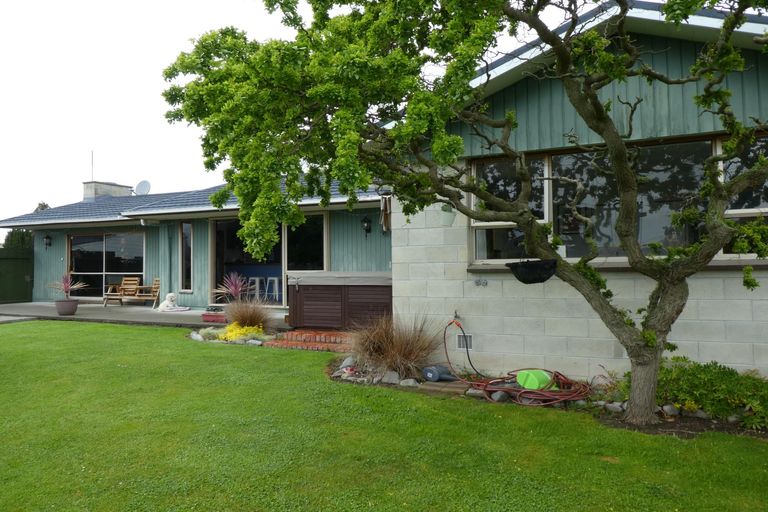 Photo of property in 41 Saint Leonards Road, Temuka, 7920