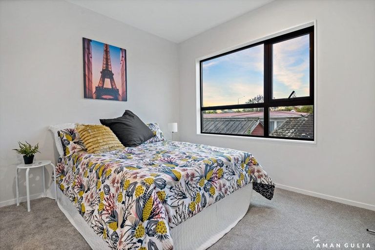Photo of property in 155 Te Atatu Road, Te Atatu South, Auckland, 0610