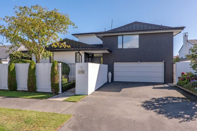 Photo of property in 15 Mcdougall Avenue, St Albans, Christchurch, 8014