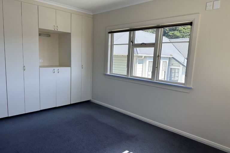 Photo of property in 42 Raroa Road, Kelburn, Wellington, 6012