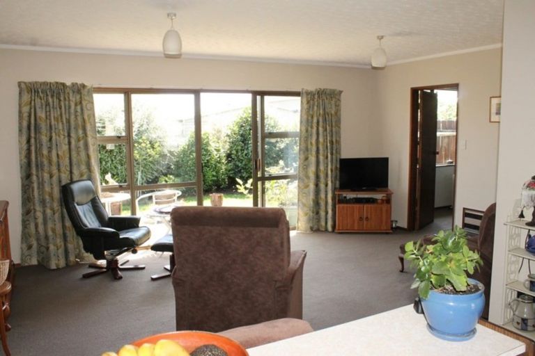 Photo of property in 2/107 Queen Street, Westport, 7825