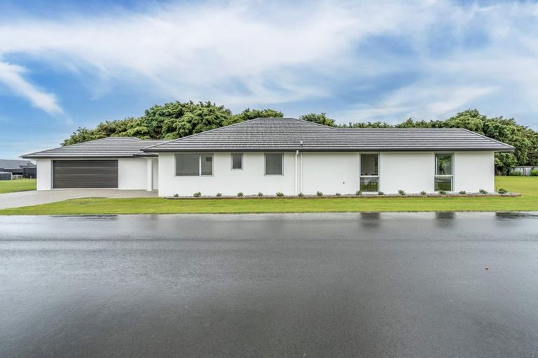 Photo of property in 92 Blairlogie Close, Otatara, 9879