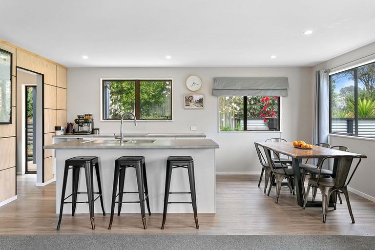 Photo of property in 90 Taharepa Road, Hilltop, Taupo, 3330