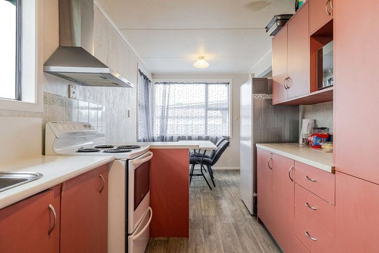 Photo of property in 24 Drake Street, Awapuni, Palmerston North, 4412