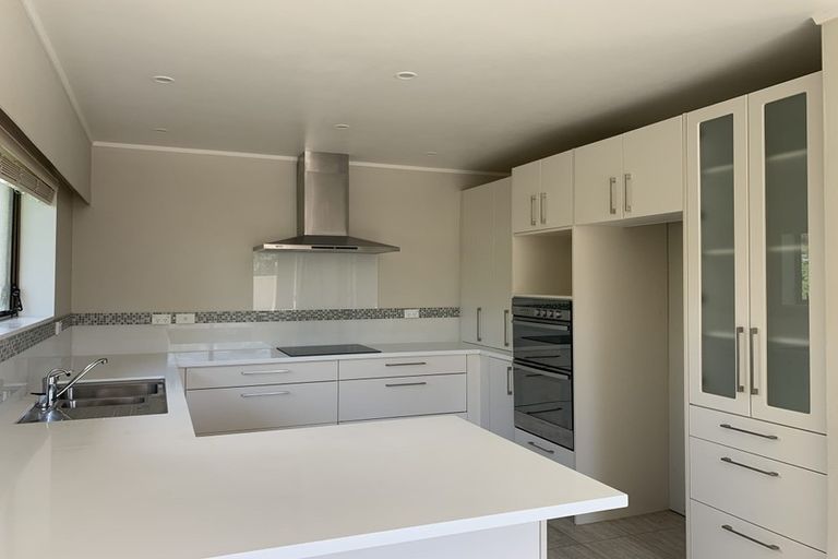 Photo of property in 49 Marellen Drive, Red Beach, 0932