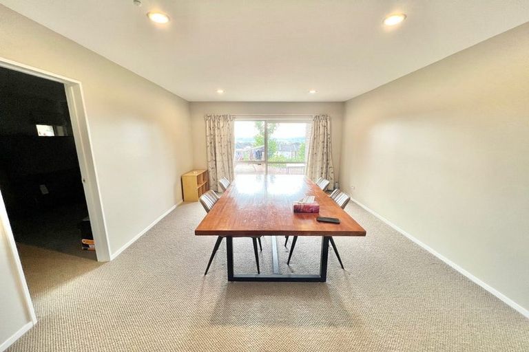 Photo of property in 92a Schnapper Rock Road, Schnapper Rock, Auckland, 0632