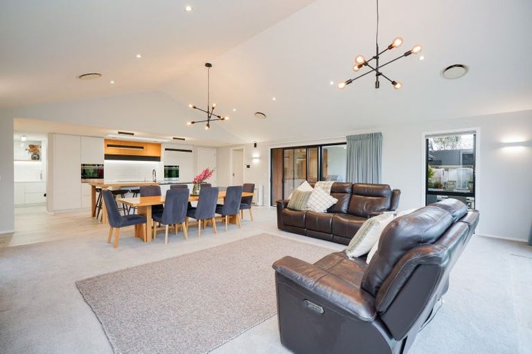 Photo of property in 18 Ruru Avenue, Otatara, Invercargill, 9879