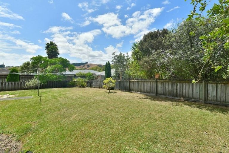 Photo of property in 67 Cabeleigh Drive, Helensville, 0800