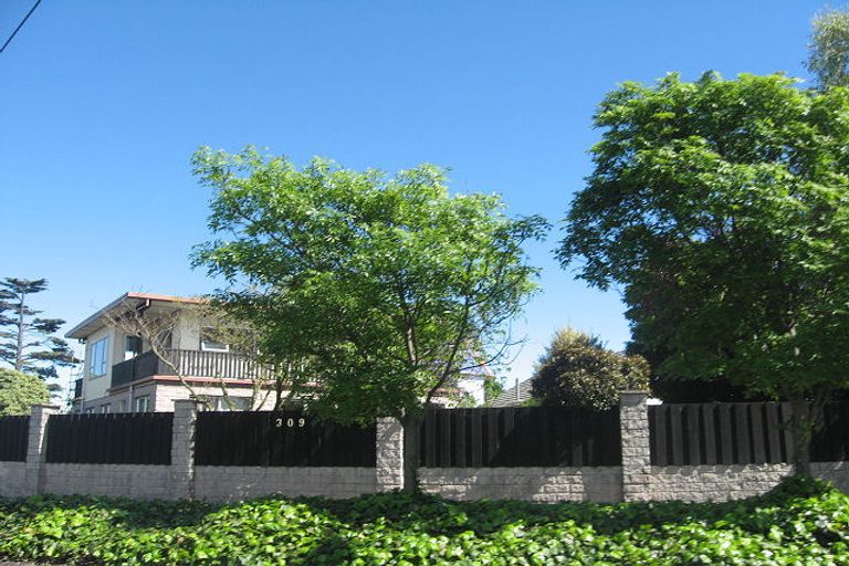 Photo of property in 309 New Brighton Road, Burwood, Christchurch, 8083