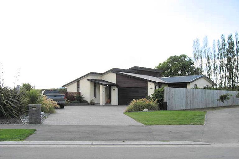 Photo of property in 25 Cathcart Crescent, Prebbleton, 7604