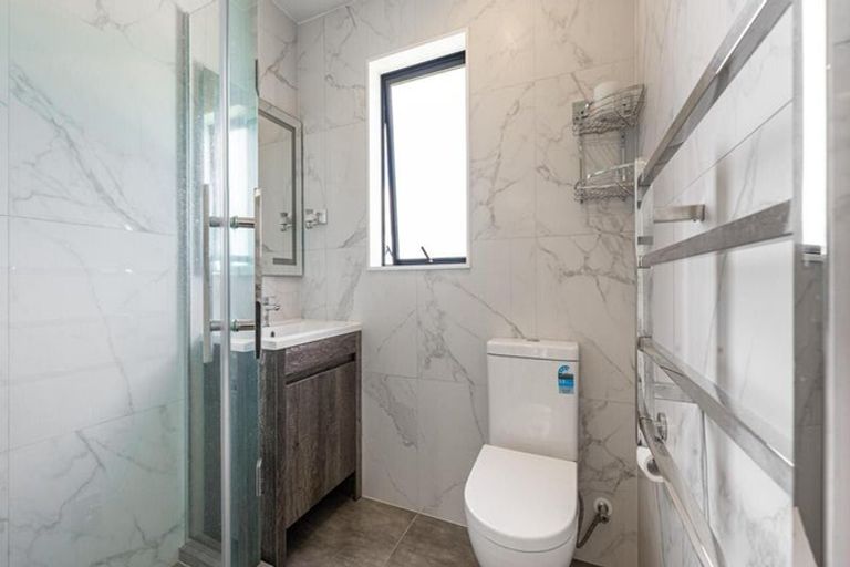 Photo of property in 59b Redwood Drive, Massey, Auckland, 0614