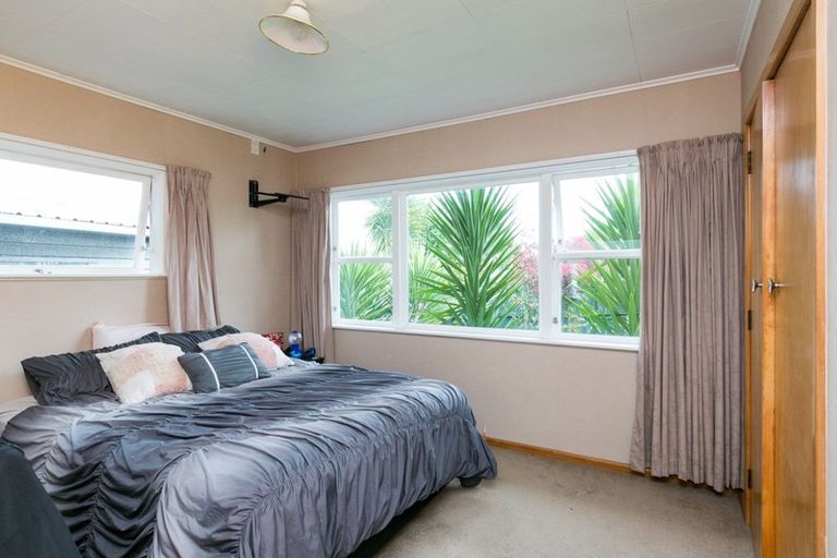 Photo of property in 25 Gebbie Road, Taradale, Napier, 4112