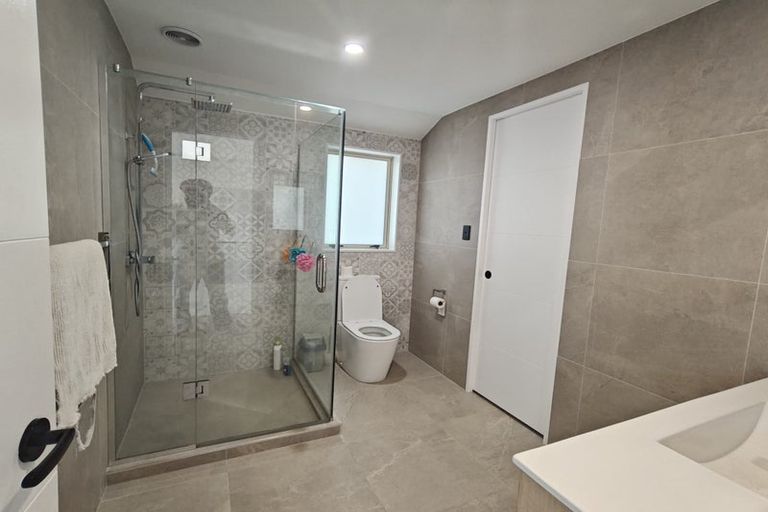Photo of property in 8 Ritetai Street, Clarks Beach, 2122