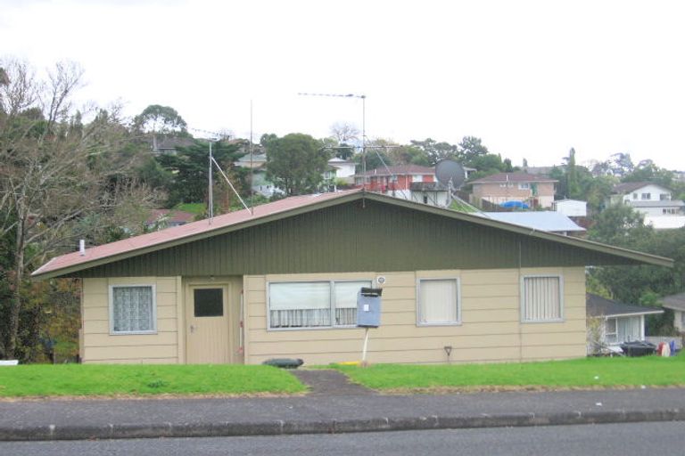 Photo of property in 21 Hewlett Road, Massey, Auckland, 0614
