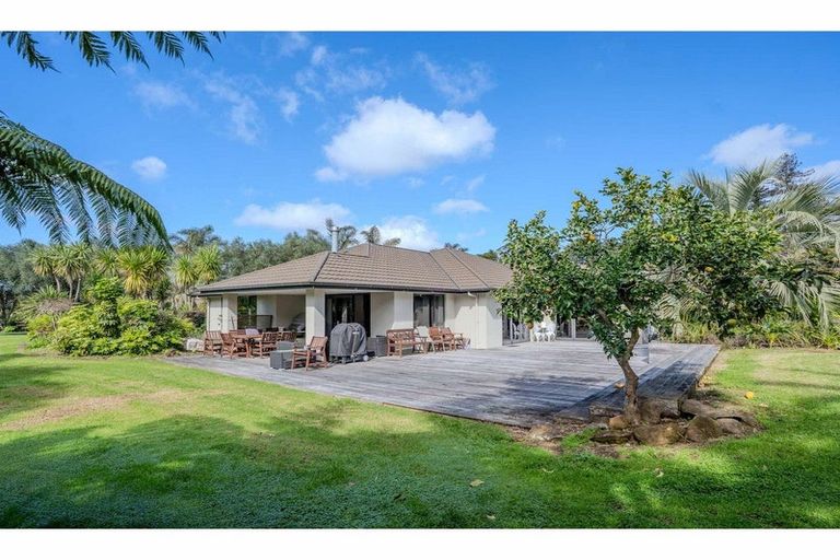 Photo of property in 4 Kotare Heights, Kerikeri, 0230