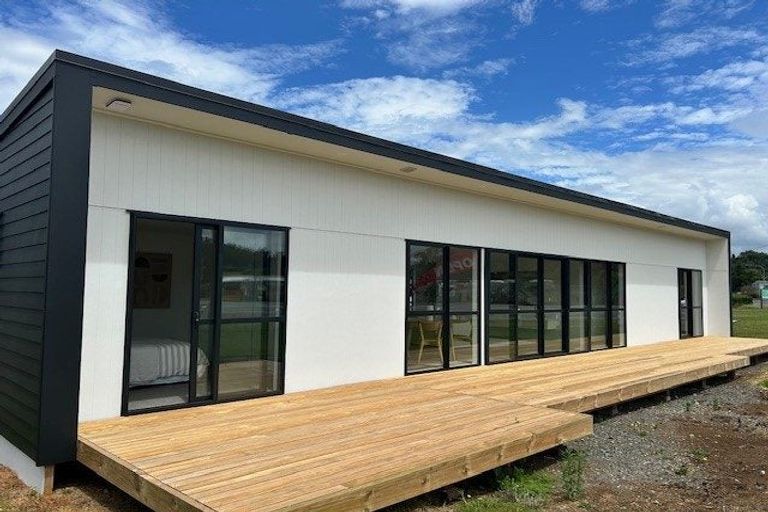 Photo of property in 38 Ferry Road, Waipu, 0510