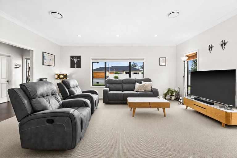 Photo of property in 1 Pinotage Drive, Greenmeadows, Napier, 4112