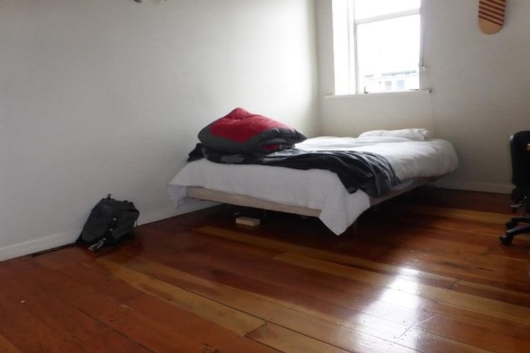 Photo of property in 4/30 Hanson Street, Mount Cook, Wellington, 6021