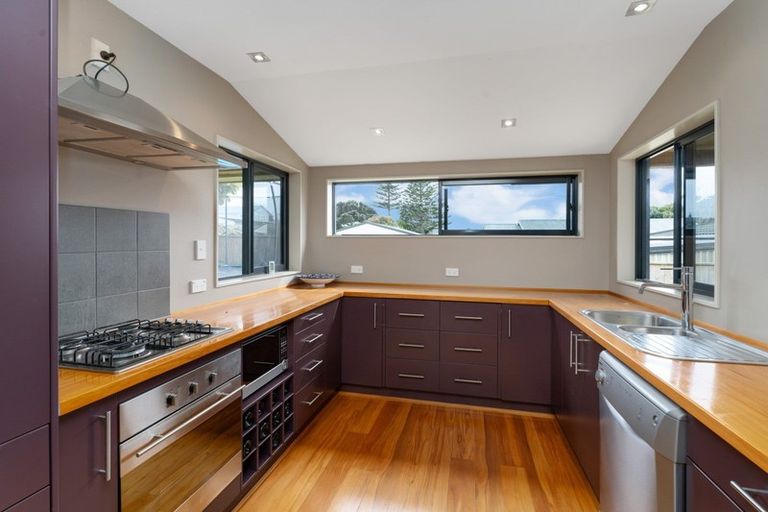 Photo of property in 81 Moana Street, Otaki Beach, Otaki, 5512