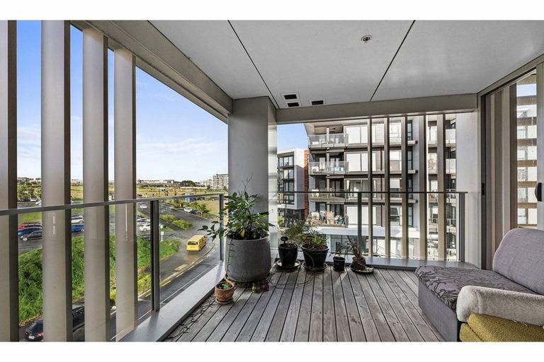 Photo of property in 305/7 Kaipiho Lane, Albany, Auckland, 0632