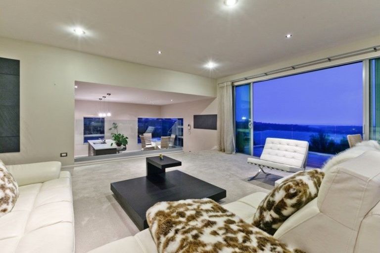 Photo of property in 76 Fitzwilliam Drive, Torbay, Auckland, 0630