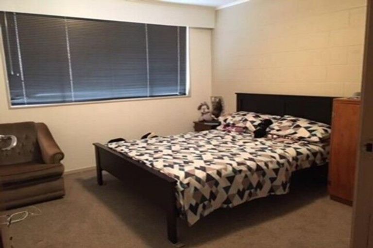 Photo of property in 10f3 Rawson Street, Tawa, Wellington, 5028