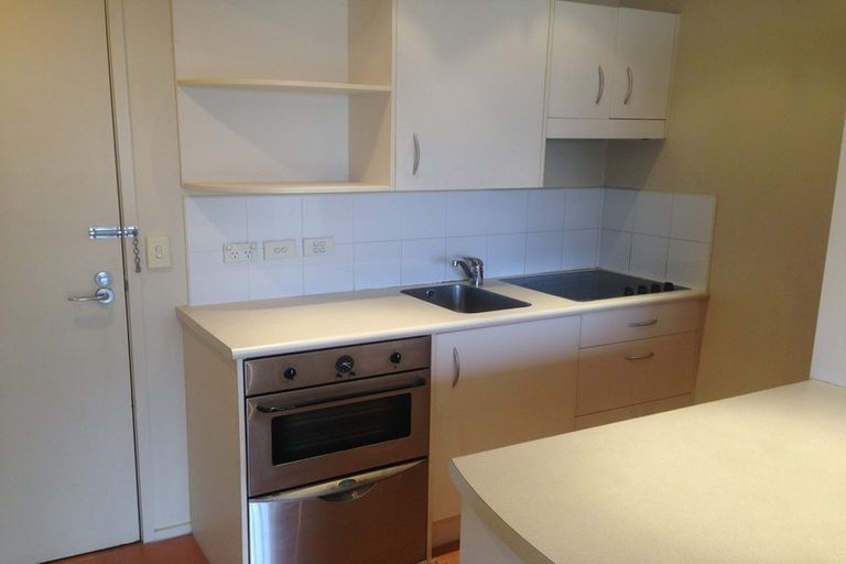 Photo of property in 6h/18 Ronwood Avenue, Manukau, Auckland, 2104