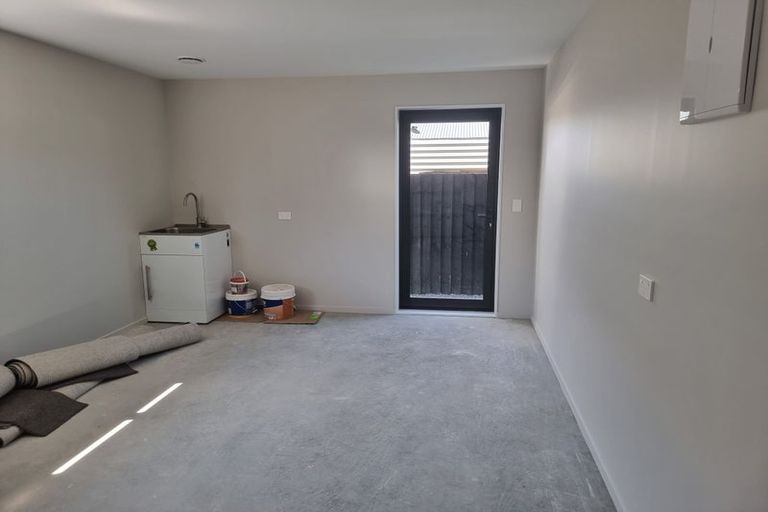 Photo of property in 79 Akoranga Place, Hornby, Christchurch, 8042