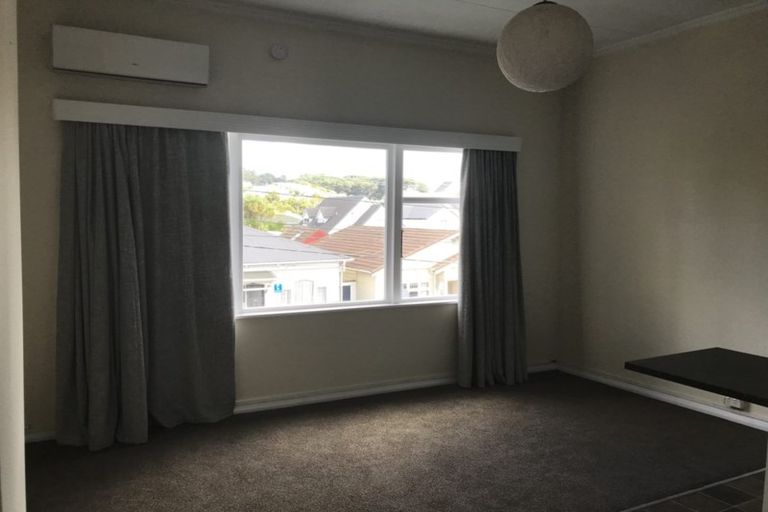 Photo of property in 77 Constable Street, Newtown, Wellington, 6021