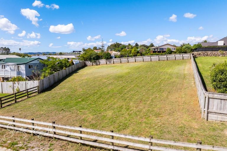 Photo of property in 15 Calla Street, Maungaturoto, 0520