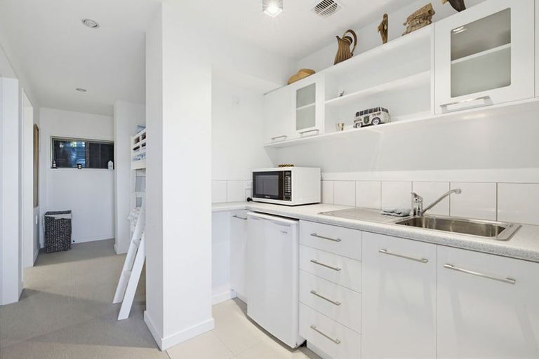 Photo of property in 6 Rowling Road, Kaiteriteri, Motueka, 7197