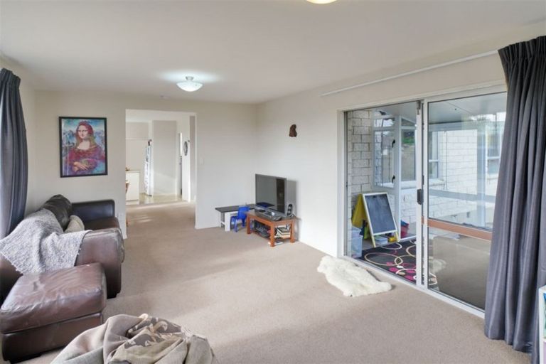 Photo of property in 15 Inwoods Road, Parklands, Christchurch, 8083