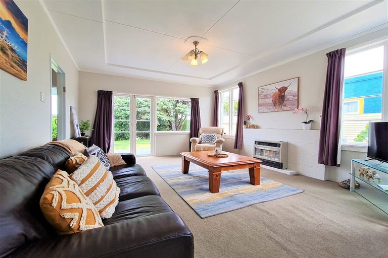 Photo of property in 96 Gonville Avenue, Gonville, Whanganui, 4501