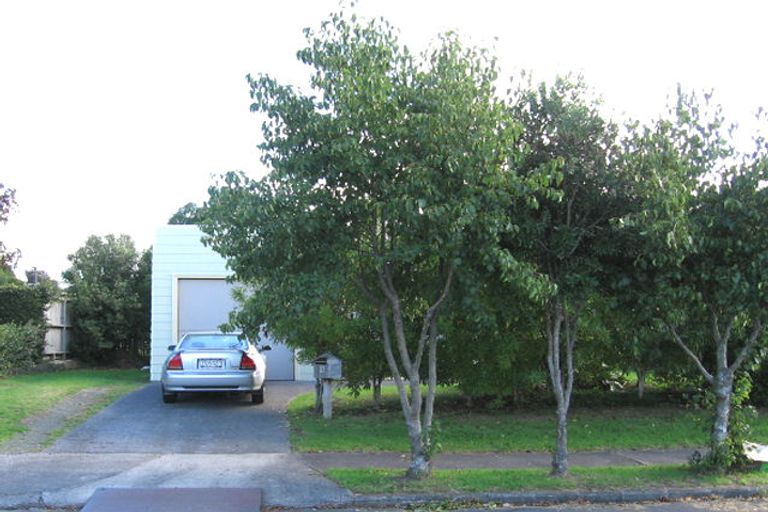 Photo of property in 11 Fathom Place, Te Atatu Peninsula, Auckland, 0610