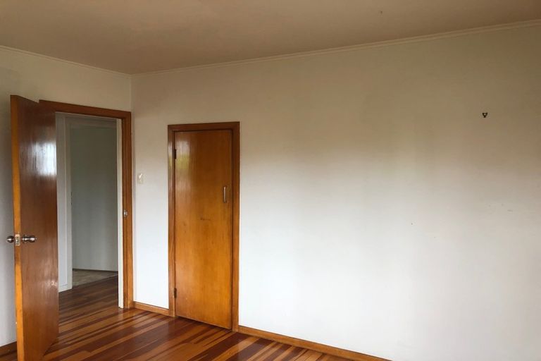 Photo of property in 48 Strid Road, Te Atatu South, Auckland, 0610