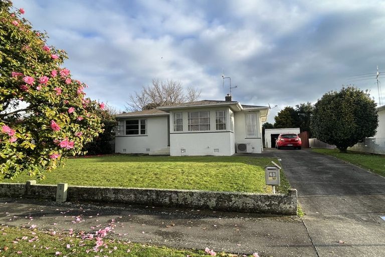 Photo of property in 43 Nottingham Avenue, Awapuni, Palmerston North, 4412