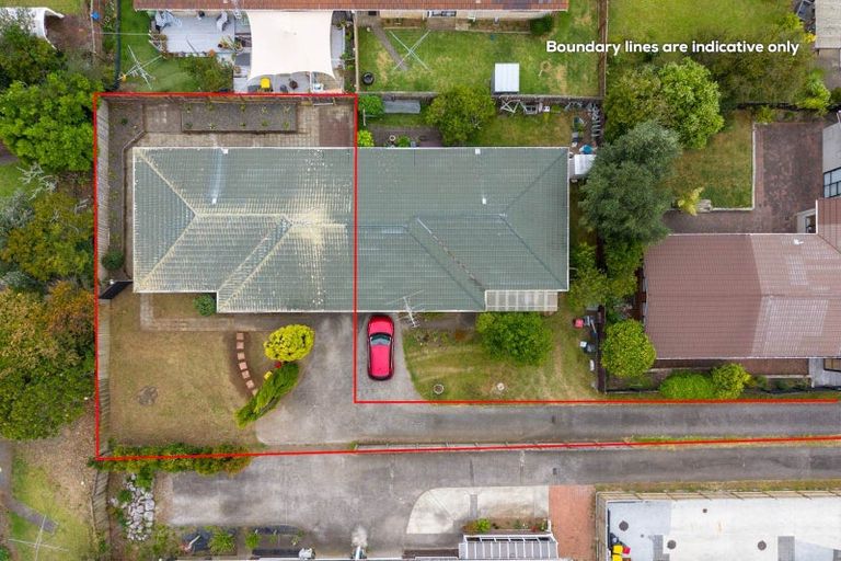 Photo of property in 64b Sunderlands Road, Half Moon Bay, Auckland, 2012